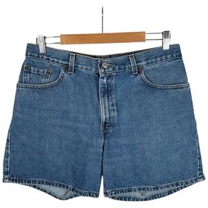 Levi’s Vintage 555 Guy’s Fit Blue Denim Mid Rise Boyfriend Jean Shorts Size 12